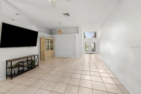 House in Kissimmee, Florida 3 bedrooms, 153.29 sq.m. № 2095345 - photo 9