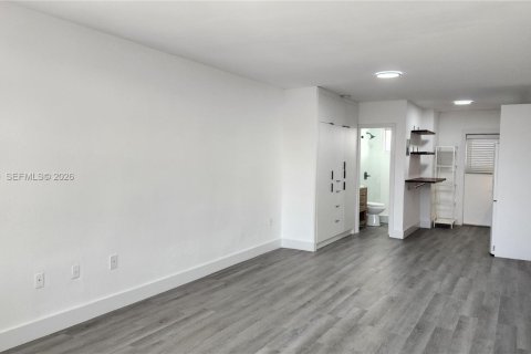 Copropriété à louer à Miami Beach, Floride: 43.48 m2 № 2278850 - photo 13