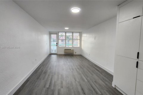 Copropriété à louer à Miami Beach, Floride: 43.48 m2 № 2278850 - photo 10