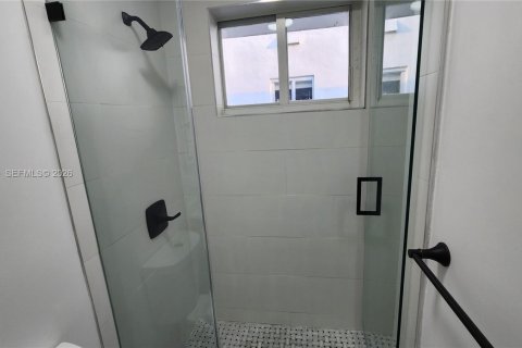 Copropriété à louer à Miami Beach, Floride: 43.48 m2 № 2278850 - photo 22