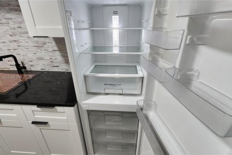 Copropriété à louer à Miami Beach, Floride: 43.48 m2 № 2278850 - photo 9
