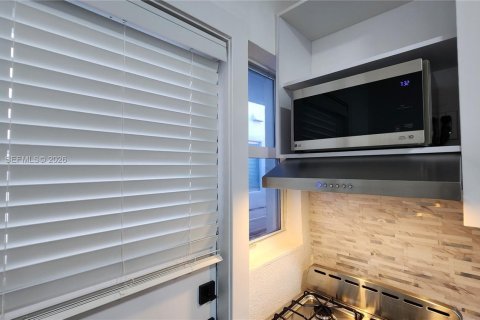 Copropriété à louer à Miami Beach, Floride: 43.48 m2 № 2278850 - photo 5