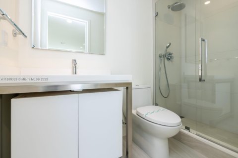 Condo in Sunrise, Florida, 3 bedrooms  № 2039493 - photo 30