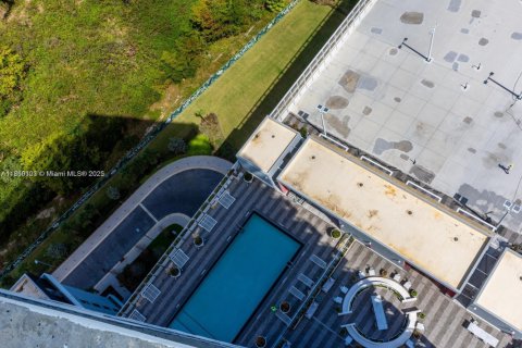 Condo in Sunrise, Florida, 3 bedrooms  № 2039493 - photo 23