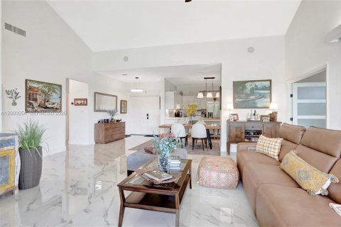 Снять в аренду кондоминиум в Бока-Ратон, Флорида 3 спальни, 151.34м2, № 2065012 - фото 9