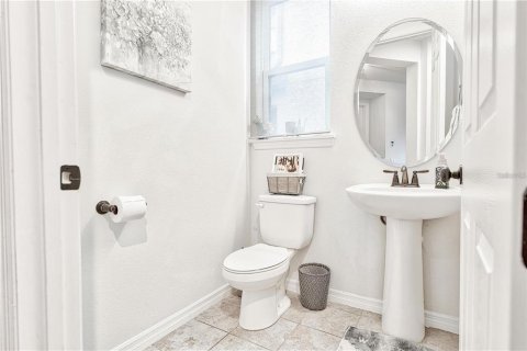 House in Winter Park, Florida 3 bedrooms, 185.99 sq.m. № 1744717 - photo 6