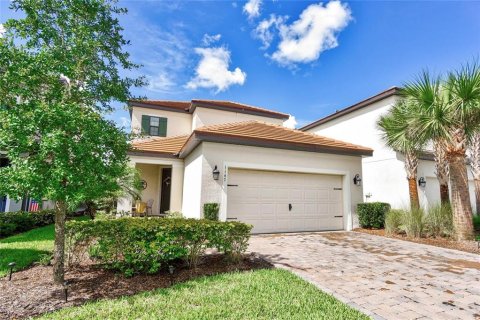 House in Winter Park, Florida 3 bedrooms, 185.99 sq.m. № 1744717 - photo 2
