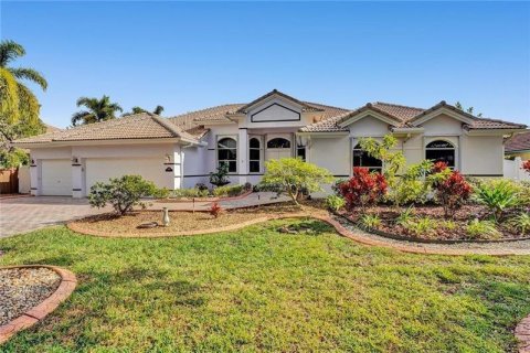 House in Plantation, Florida 5 bedrooms, 323.49 sq.m. № 2181962