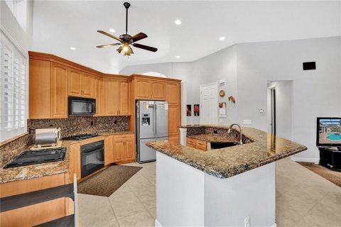 House in Plantation, Florida 5 bedrooms, 323.49 sq.m. № 2181962 - photo 19