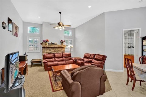 House in Plantation, Florida 5 bedrooms, 323.49 sq.m. № 2181962 - photo 21