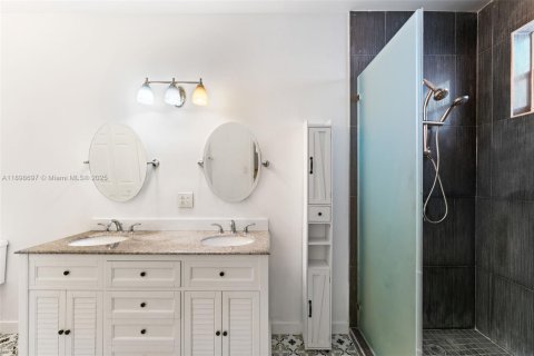 Купить виллу или дом в Майами, Флорида 3 спальни, 177.91м2, № 1953490 - фото 18