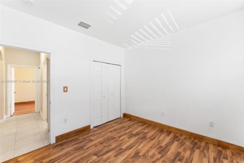 Купить виллу или дом в Майами, Флорида 3 спальни, 177.91м2, № 1953490 - фото 23