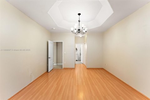 Купить виллу или дом в Майами, Флорида 3 спальни, 177.91м2, № 1953490 - фото 17