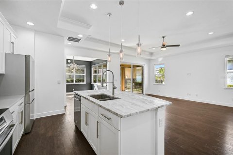Casa en venta en Sarasota, Florida, 3 dormitorios, 192.31 m2 № 1428927 - foto 7