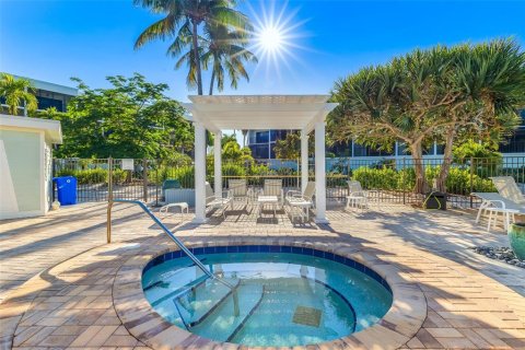 Copropriété à vendre à Boca Grande, Floride: 2 chambres, 123.19 m2 № 2420448 - photo 17