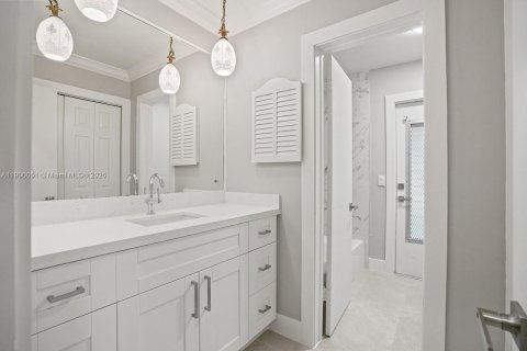 Casa en alquiler en Palmetto Bay, Florida, 4 dormitorios, 226.31 m2 № 1952046 - foto 18