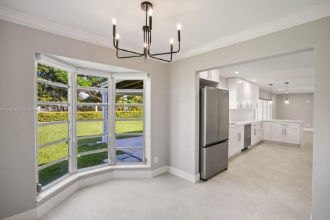 Casa en alquiler en Palmetto Bay, Florida, 4 dormitorios, 226.31 m2 № 1952046 - foto 10