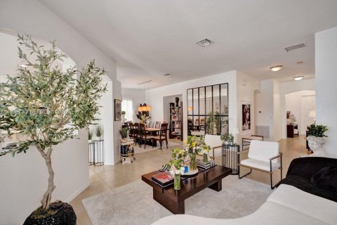 House in Weston, Florida 4 bedrooms, 230.03 sq.m. № 2066851 - photo 11