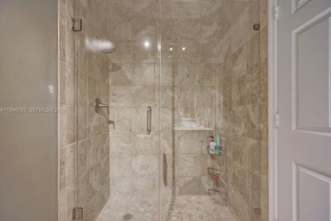 House in Weston, Florida 4 bedrooms, 230.03 sq.m. № 2066851 - photo 23