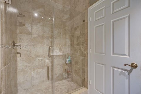 House in Weston, Florida 4 bedrooms, 230.03 sq.m. № 2066851 - photo 24