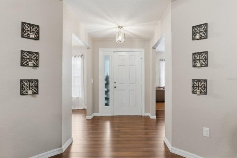 Casa en venta en Spring Hill, Florida, 4 dormitorios, 209.12 m2 № 2201292 - foto 9