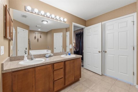 Casa en venta en Spring Hill, Florida, 4 dormitorios, 209.12 m2 № 2201292 - foto 17