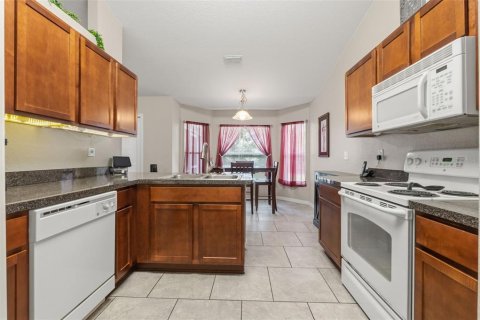 Casa en venta en Spring Hill, Florida, 4 dormitorios, 209.12 m2 № 2201292 - foto 11