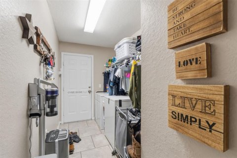 Casa en venta en Spring Hill, Florida, 4 dormitorios, 209.12 m2 № 2201292 - foto 15
