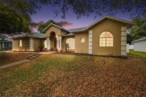 Casa en Clermont, Florida 3 dormitorios, 217.48 m2 № 2230168