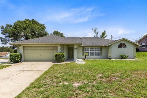 Casa en venta en Deltona, Florida, 3 dormitorios, 174.19 m2 № 2167665 - foto 2