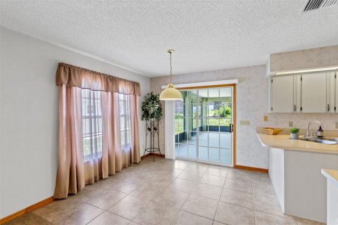 Casa en venta en Deltona, Florida, 3 dormitorios, 174.19 m2 № 2167665 - foto 11