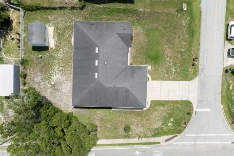 Casa en venta en Deltona, Florida, 3 dormitorios, 174.19 m2 № 2167665 - foto 29