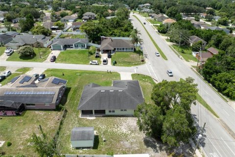 Casa en venta en Deltona, Florida, 3 dormitorios, 174.19 m2 № 2167665 - foto 28
