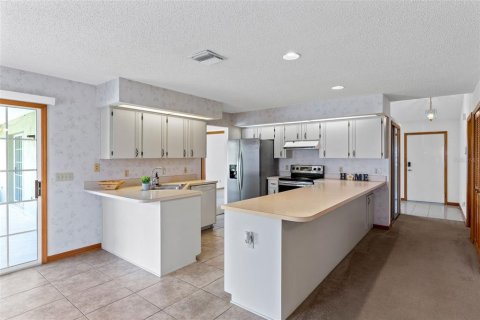Casa en venta en Deltona, Florida, 3 dormitorios, 174.19 m2 № 2167665 - foto 10
