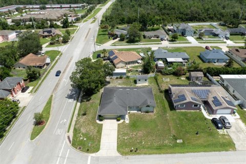 Casa en venta en Deltona, Florida, 3 dormitorios, 174.19 m2 № 2167665 - foto 30