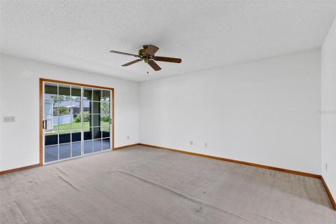 Casa en venta en Deltona, Florida, 3 dormitorios, 174.19 m2 № 2167665 - foto 15
