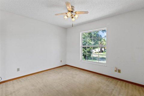 Casa en venta en Deltona, Florida, 3 dormitorios, 174.19 m2 № 2167665 - foto 19