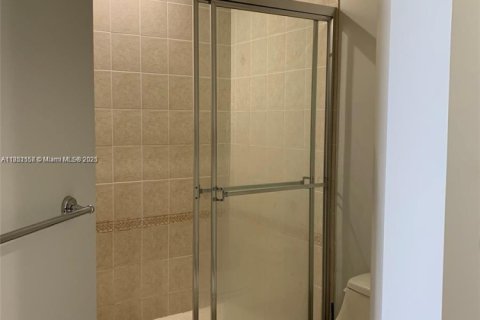 Condo in Sunrise, Florida, 2 bedrooms  № 1854790 - photo 20