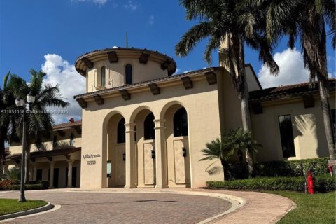 Condo in Sunrise, Florida, 2 bedrooms  № 1854790 - photo 1