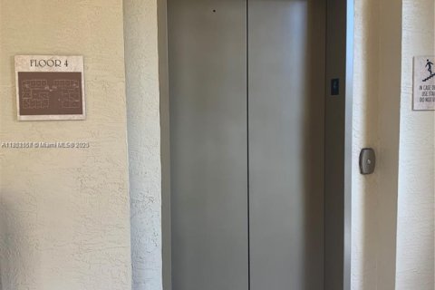 Condo in Sunrise, Florida, 2 bedrooms  № 1854790 - photo 6