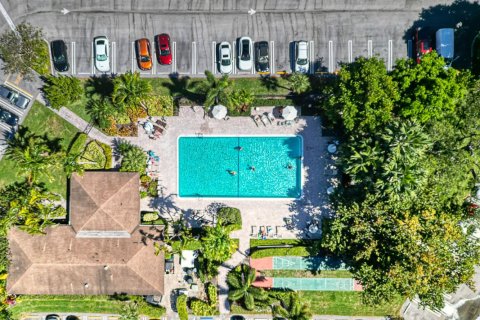 Copropriété à vendre à Pompano Beach, Floride: 2 chambres, 102.19 m2 № 2274272 - photo 29