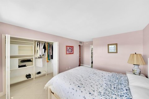 Copropriété à vendre à Pompano Beach, Floride: 2 chambres, 102.19 m2 № 2274272 - photo 9