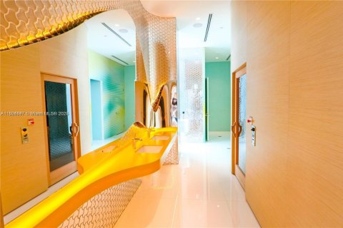 Condo in Miami, Florida, 1 bedroom  № 2022311 - photo 20