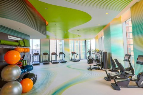 Condo in Miami, Florida, 1 bedroom  № 2022311 - photo 18