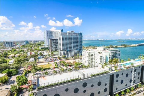 Condo in Miami, Florida, 1 bedroom  № 2022311 - photo 13