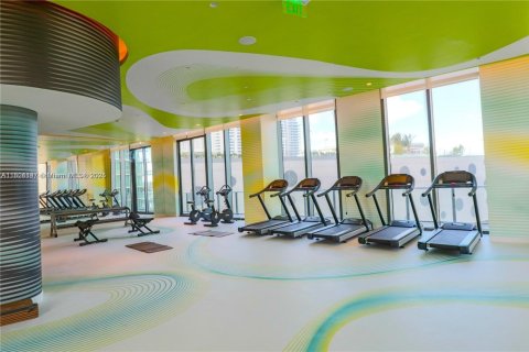 Condo in Miami, Florida, 1 bedroom  № 2022311 - photo 17