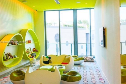 Condo in Miami, Florida, 1 bedroom  № 2022311 - photo 24