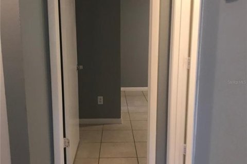 House in Saint Petersburg, Florida 3 bedrooms, 97.55 sq.m. № 1881425 - photo 6