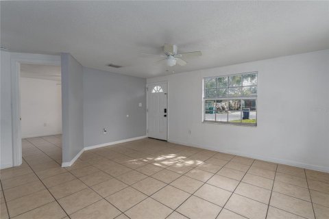 Immobilier commercial à vendre à Bradenton, Floride: 4 chambres, 135.45 m2 № 2349332 - photo 3