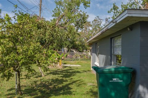 Immobilier commercial à vendre à Bradenton, Floride: 4 chambres, 135.45 m2 № 2349332 - photo 14